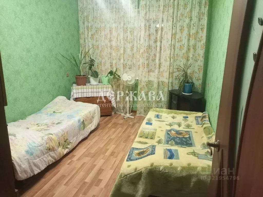 4-к кв. Белгородская область, Старый Оскол Буденного мкр, 8 (70.0 м) - Фото 0