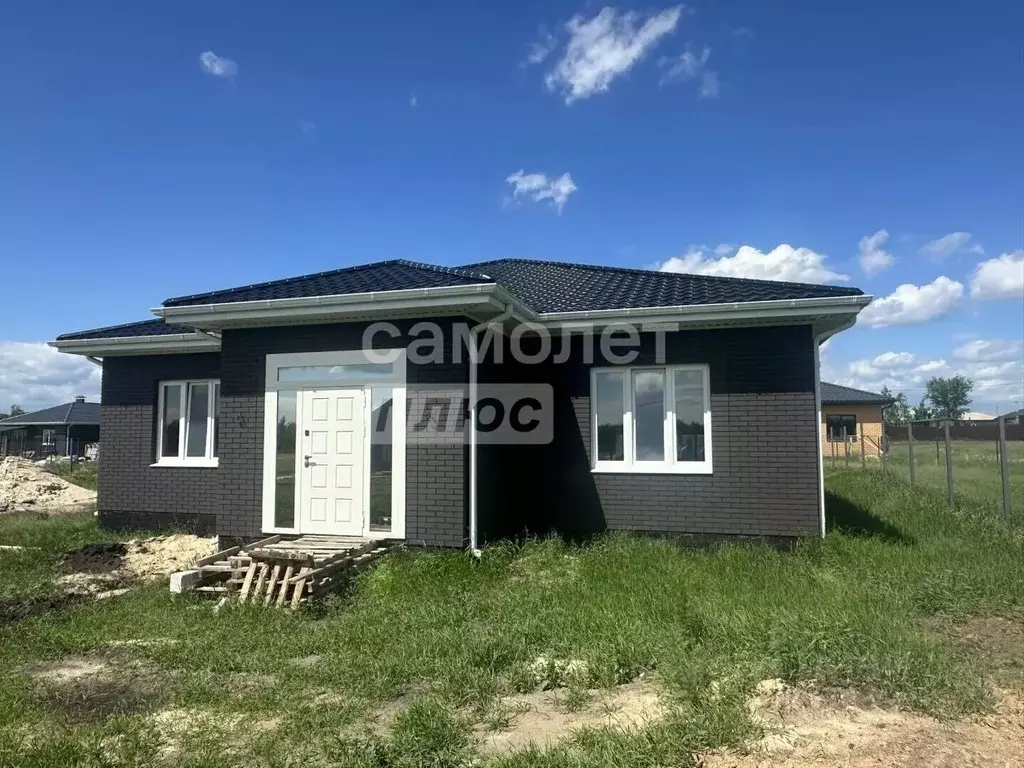 Дом в Воронежская область, с. Каширское ул. Весенняя (110 м) - Фото 1