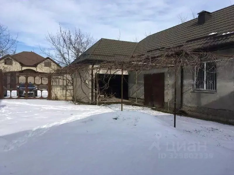 Дом в Кабардино-Балкария, Чегемский район, с. Нартан ул. Братьев ... - Фото 2