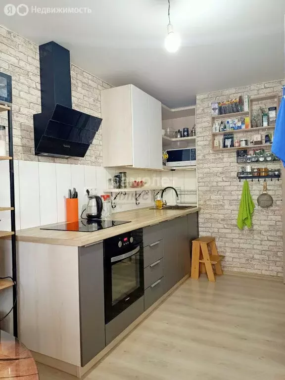 2-комнатная квартира: Ижевск, Курортная улица, 8 (54.5 м) - Фото 1