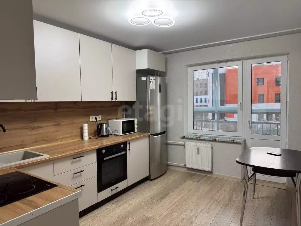 3-к кв. Башкортостан, Уфа ул. Миловская, 16 (79.6 м) - Фото 1