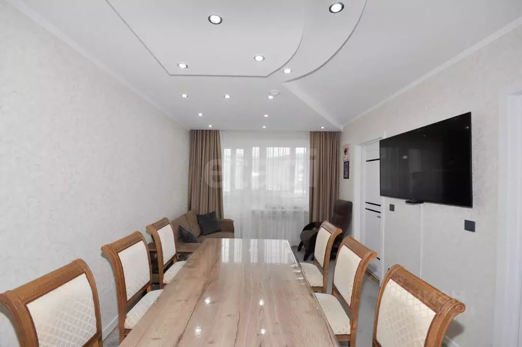 4-к кв. Сахалинская область, Южно-Сахалинск просп. Мира, 241Б (60.0 м) - Фото 1