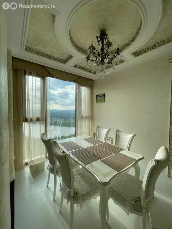 3-комнатная квартира: Уфа, улица Блюхера, 3/3 (117 м) - Фото 1