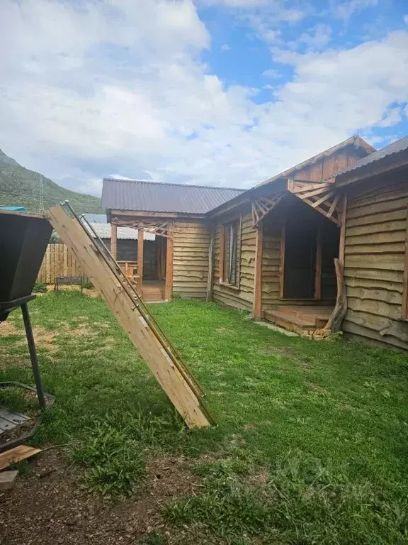 Дом в Алтай, Улаганский район, с. Акташ ул. Мира, 6 (24 м) - Фото 1