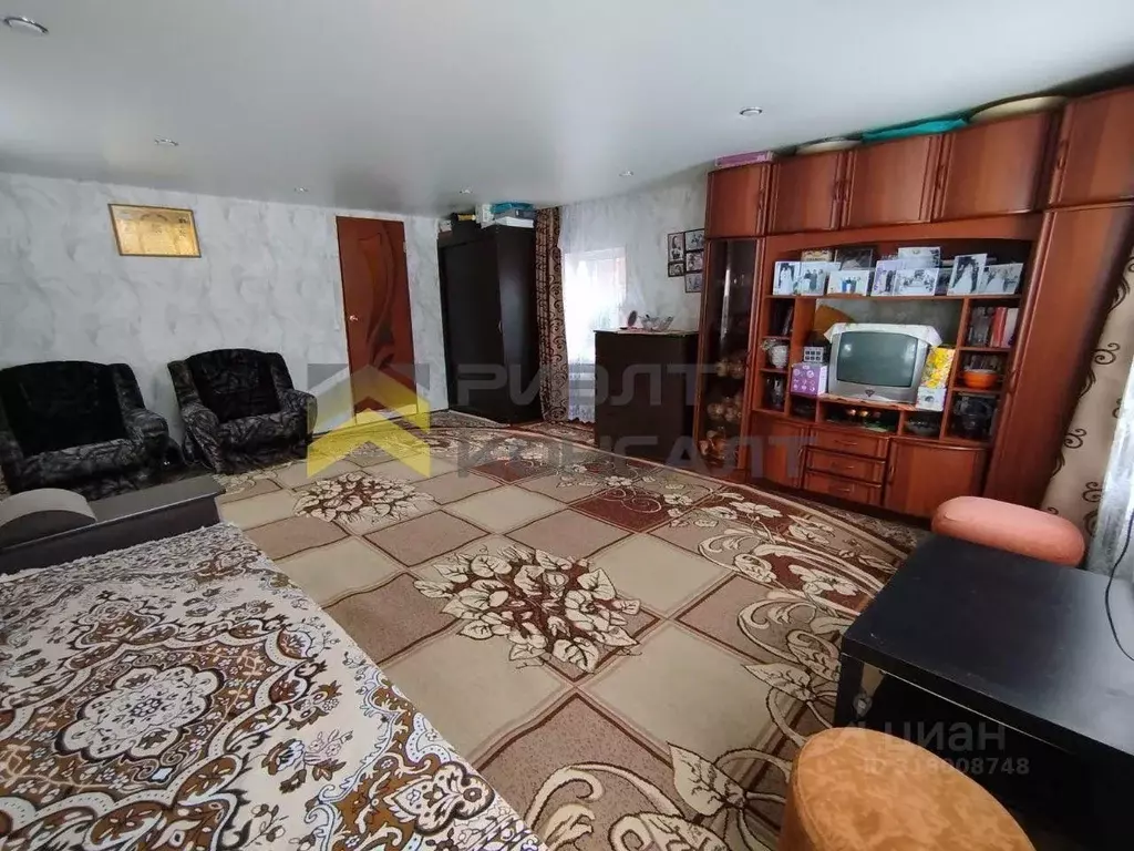 Дом в Омская область, Омск Порт-Артур мкр, ул. Луговая (50 м) - Фото 1
