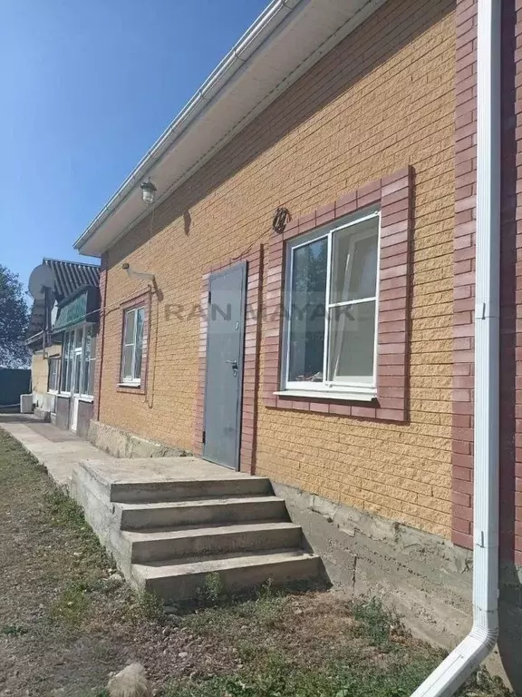 Дом в Адыгея, Майкопский район, Кировское с/пос, Советский хут. ул. ... - Фото 1