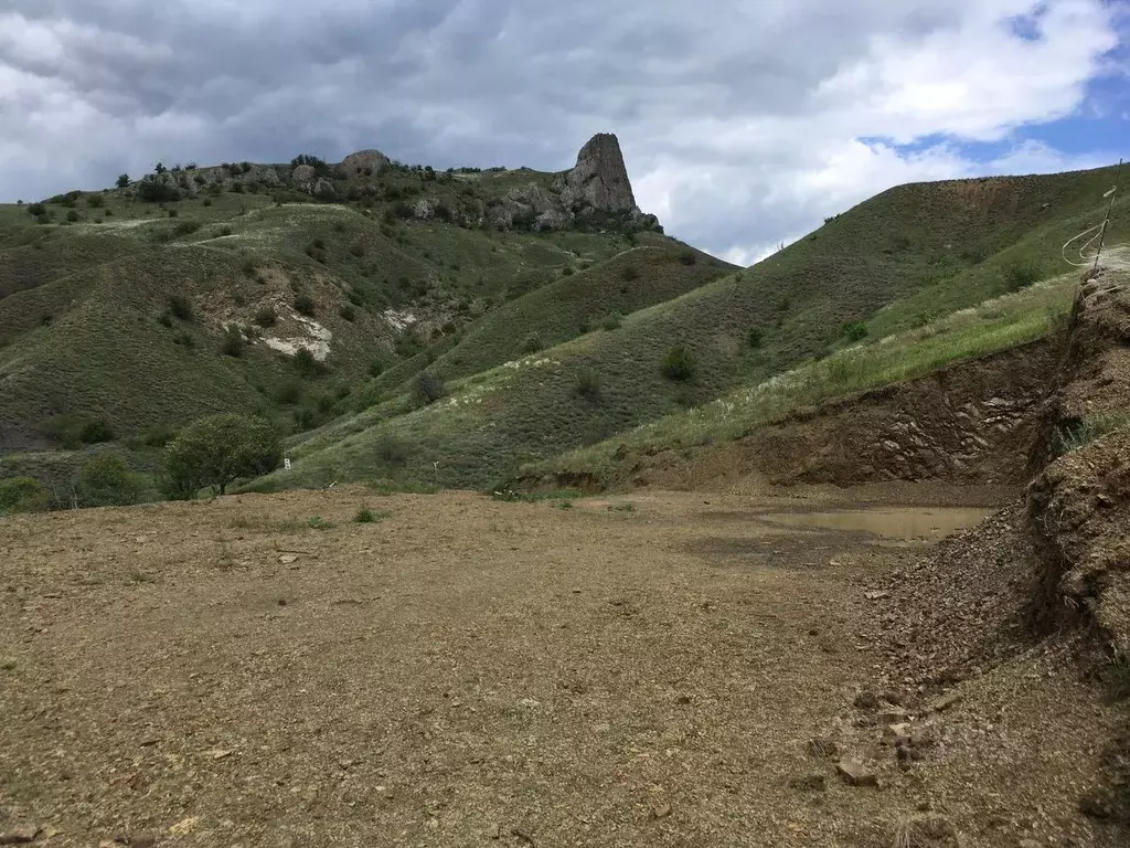 Участок в Крым, Феодосия городской округ, Курортное пгт ул. ... - Фото 1