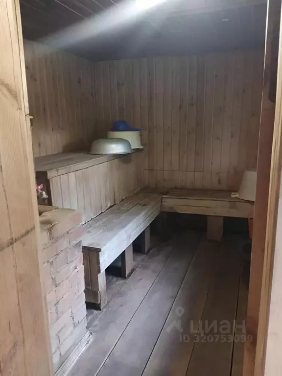 Дом в Саратовская область, Курдюм ст.  (30 м) - Фото 2