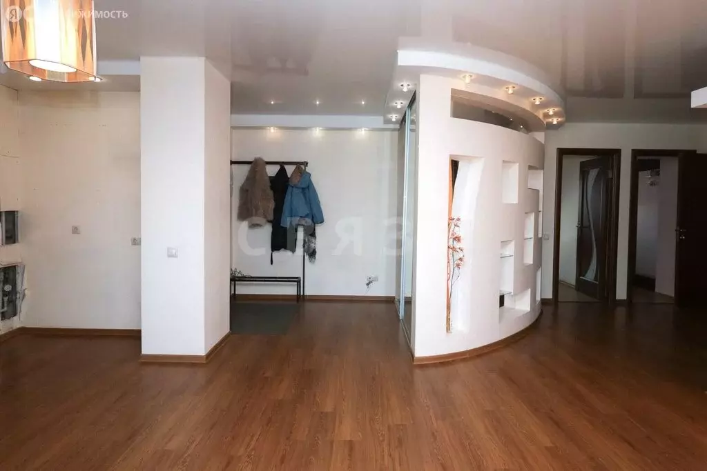 3-комнатная квартира: Тюмень, улица Ленина, 57 (72 м) - Фото 1