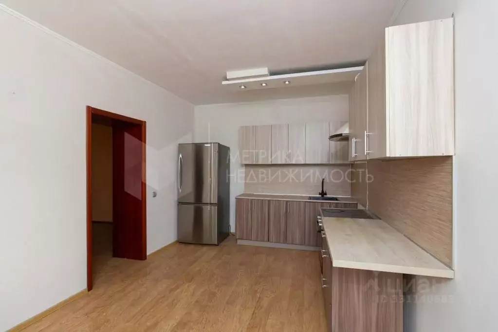 2-к кв. Тюменская область, Тюмень Депутатская ул., 80 (84.0 м) - Фото 1