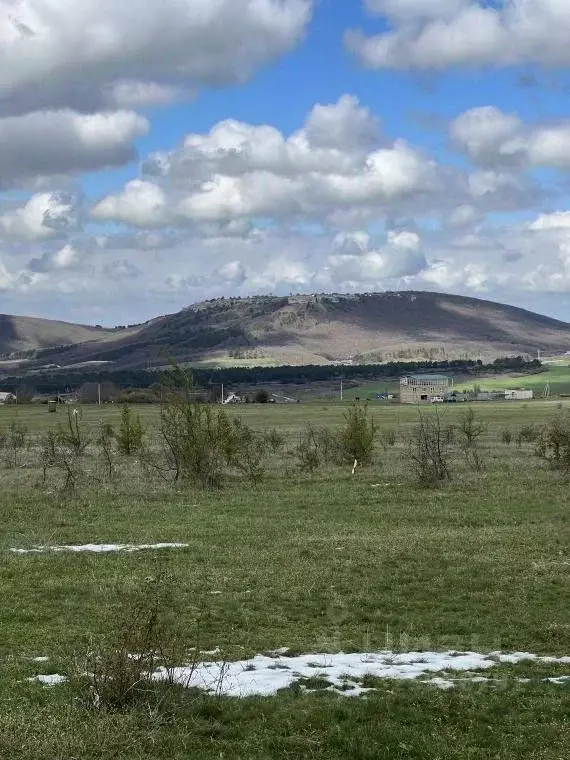 Участок в Крым, Симферопольский район, Перовское с/пос, с. ... - Фото 2
