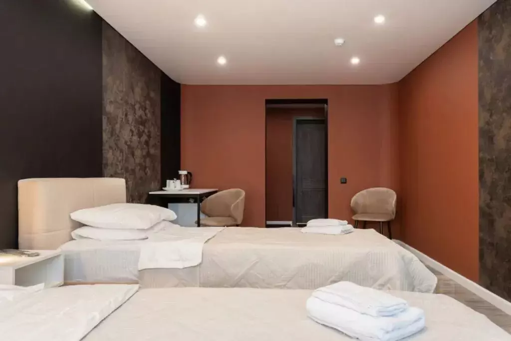 Комната Красноярский край, Шарыпово Пионерный мкр, 12 - Фото 2