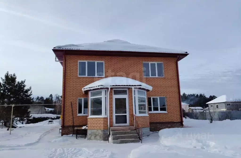 Дом в Свердловская область, Заречный ул. 50 лет ВЛКСМ, 20Б (180 м) - Фото 1