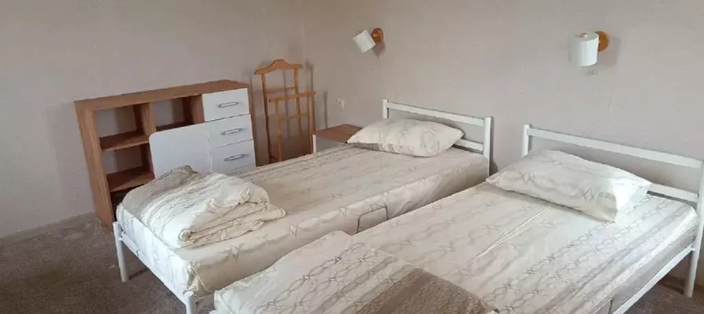 Комната Челябинская область, Нязепетровск Пионерская ул., 1А - Фото 1