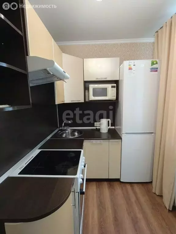 1-комнатная квартира: Тобольск, 7-й микрорайон, 17 (41 м) - Фото 1