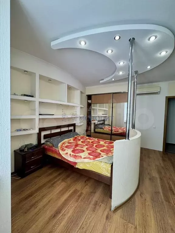 3-к. квартира, 110 м, 3/7 эт. - Фото 1
