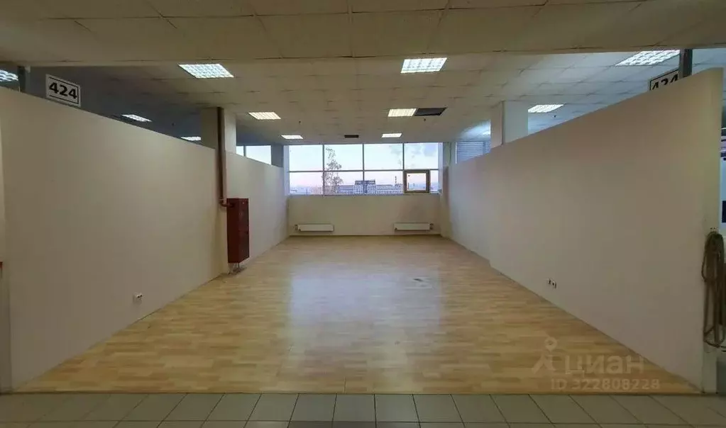 Торговая площадь в Санкт-Петербург Варшавская ул., 3к1 (535 м) - Фото 1