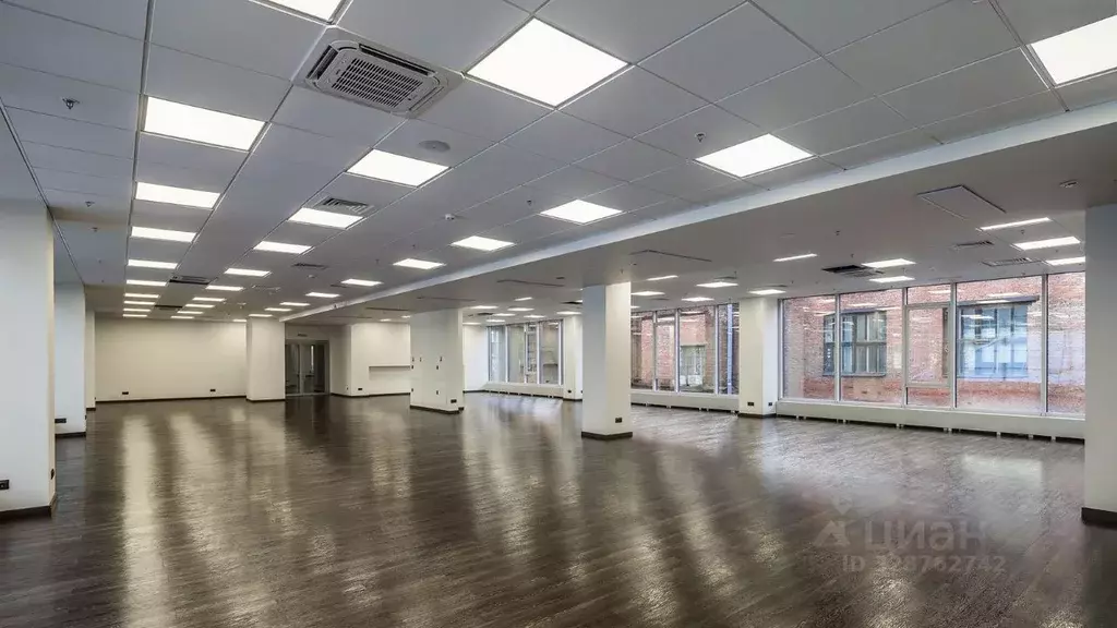 Офис в Санкт-Петербург ул. Чапаева, 15к2В (233 м) - Фото 1