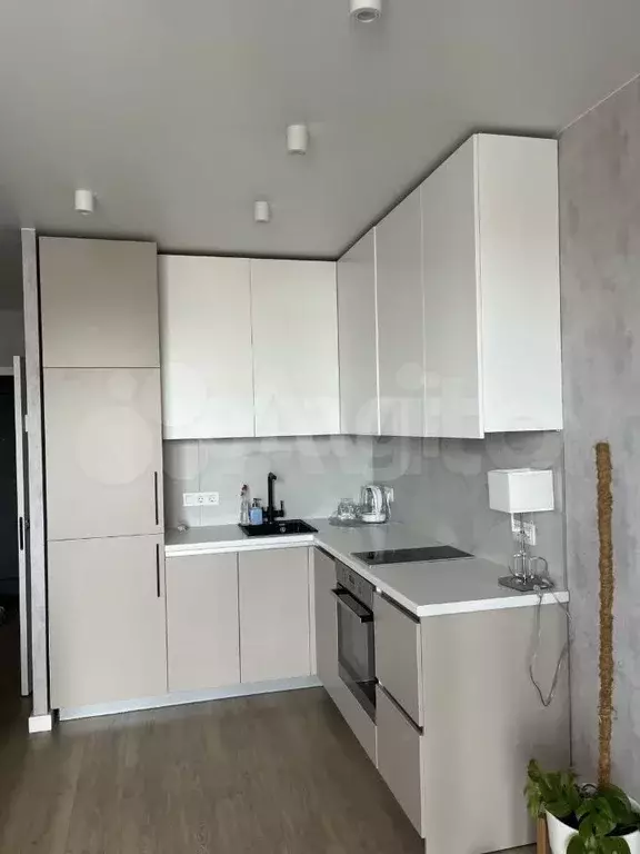 2-к. квартира, 46 м, 7/25 эт. - Фото 0