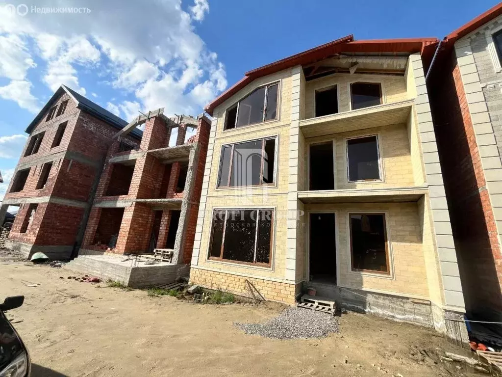 Дом в посёлок городского типа Семендер, Профсоюзная улица, 10 (240 м) - Фото 1