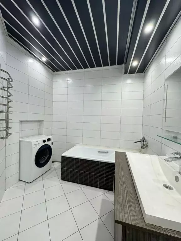 3-к кв. Кабардино-Балкария, Нальчик ул. Бехтерева (80.0 м) - Фото 0