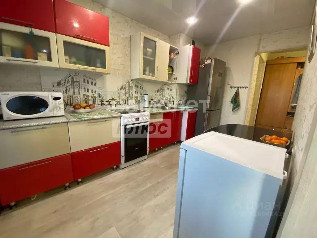 3-к кв. Иркутская область, Иркутск ул. Мичурина, 20 (63.4 м) - Фото 0