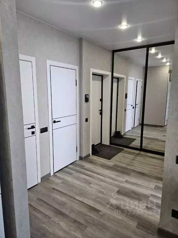 2-к кв. Омская область, Омск Кемеровская ул., 8А (45.0 м) - Фото 1