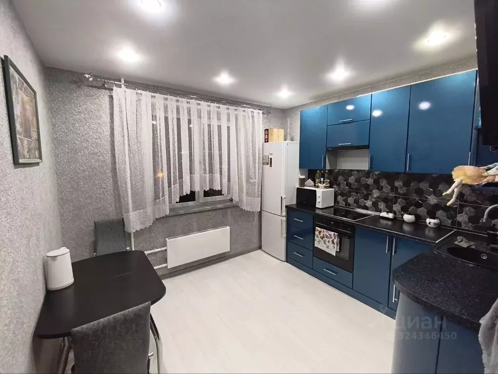 3-к кв. Самарская область, Тольятти Революционная ул., 51 (82.0 м) - Фото 2