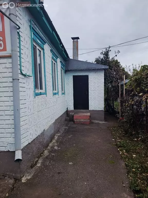 Дом в посёлок городского типа Мостовской, Октябрьская улица (61 м) - Фото 1