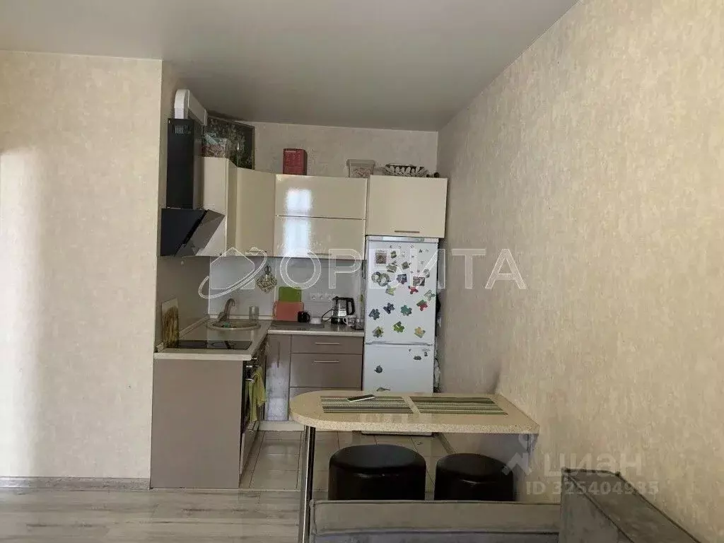 1-к кв. Тюменская область, Тюмень ул. Александра Протозанова, 4 (34.8 ... - Фото 1