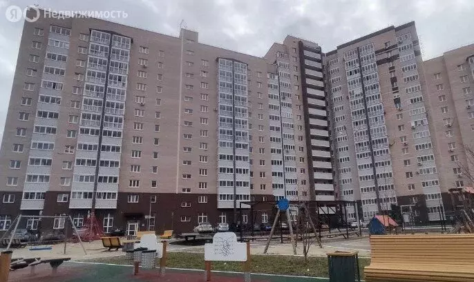 2-комнатная квартира: Тюмень, Амурская улица, 39 (58 м) - Фото 1