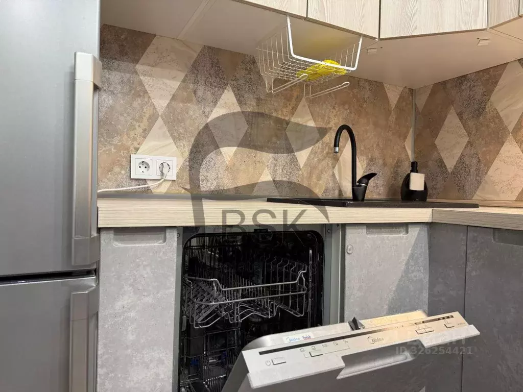 3-к кв. Московская область, Красногорск городской округ, пос. ... - Фото 2