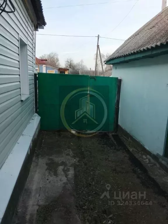 Дом в Белгородская область, Старооскольский городской округ, с. ... - Фото 1