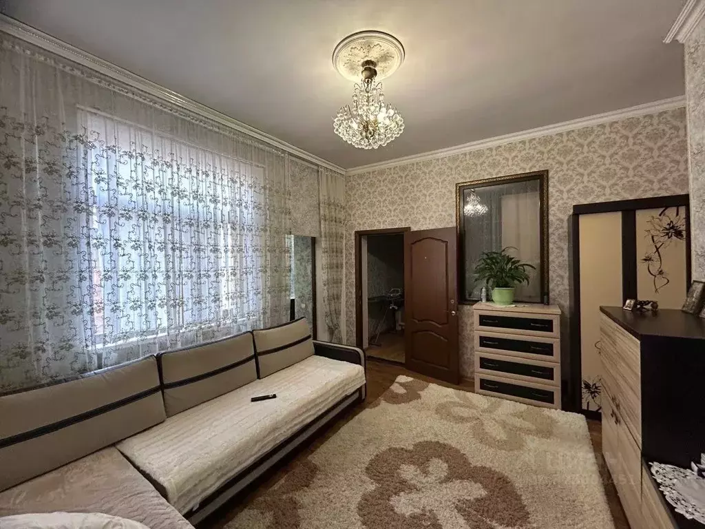 Дом в Северная Осетия, Владикавказ ул. Серобабова, 3 (60 м) - Фото 1