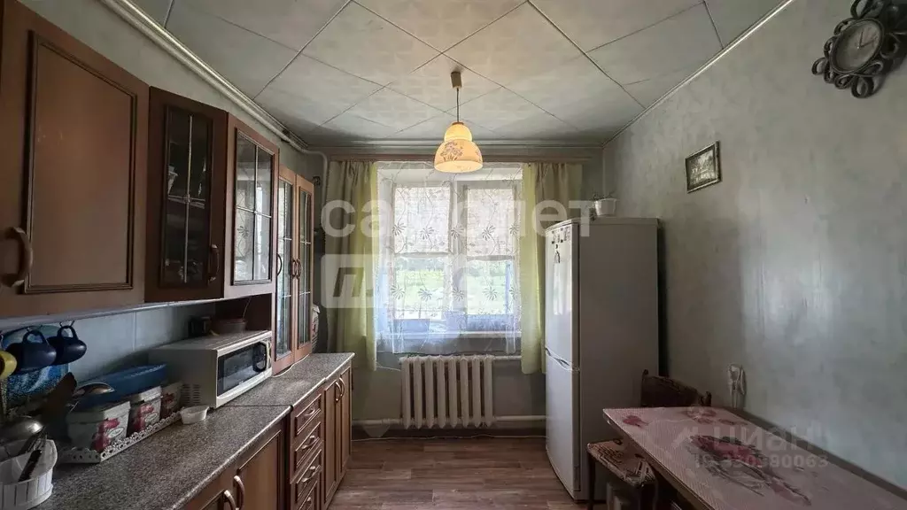 Дом в Курская область, Мантуровский сельсовет, с. Мантурово ул. 40 лет ... - Фото 1