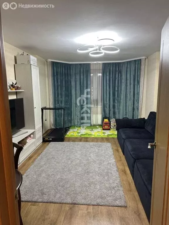 3-комнатная квартира: Нижний Новгород, Первоцветная улица, 6 (91 м) - Фото 1