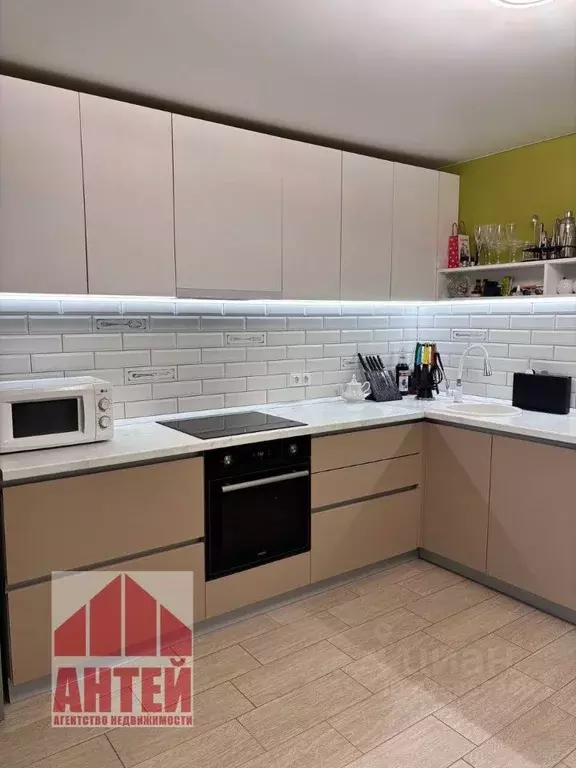 2-к кв. Нижегородская область, Нижний Новгород Вятская ул., 4 (62.2 м) - Фото 2