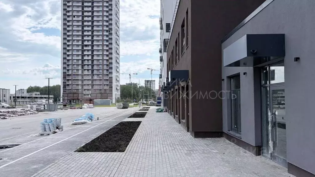 Помещение свободного назначения в Тюменская область, Тюмень ул. ... - Фото 1
