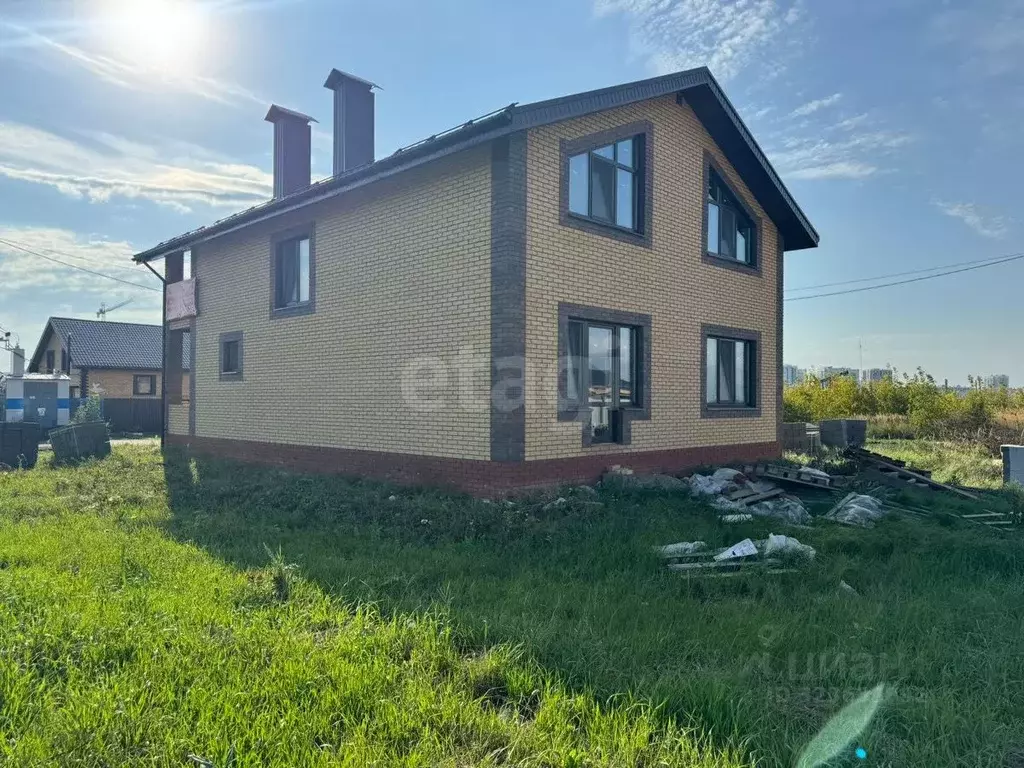 Дом в Татарстан, Набережные Челны ул. Каштановая, 7 (190 м) - Фото 1