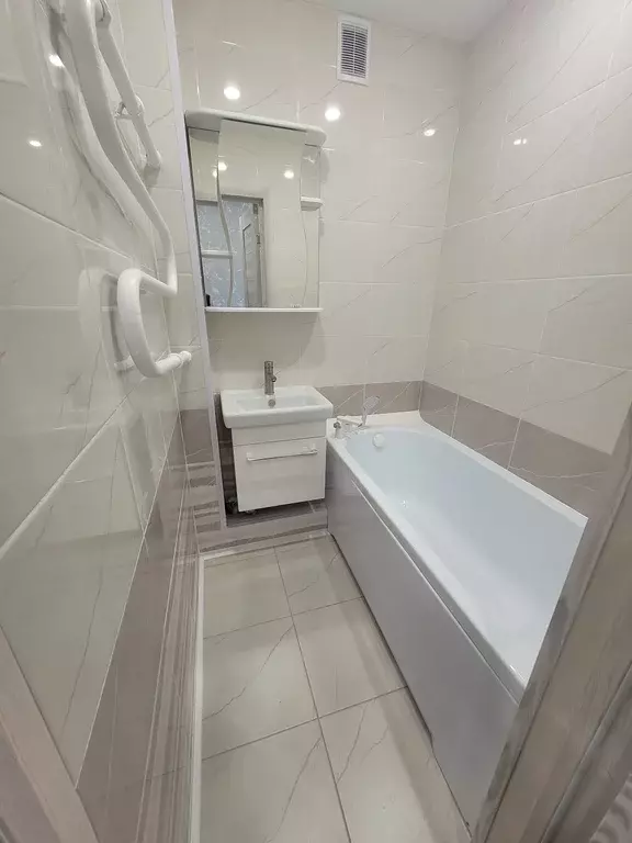 Продаётся 3-к квартира, 60.3 м - Фото 1