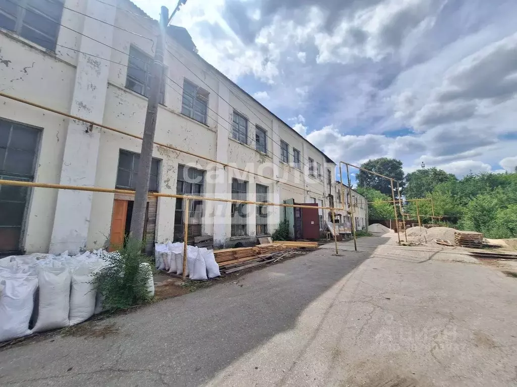Помещение свободного назначения в Самарская область, Сызрань ул. ... - Фото 1