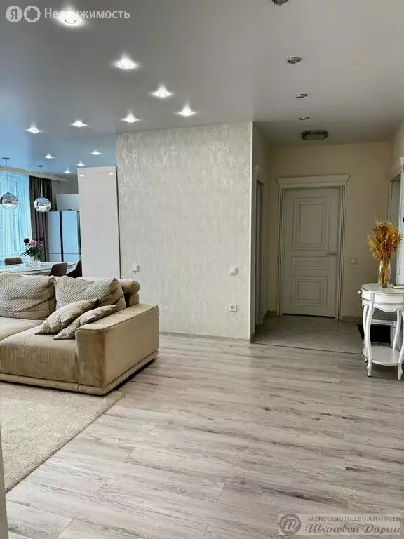 3-комнатная квартира: Самара, улица Урицкого, 23 (97.2 м) - Фото 0