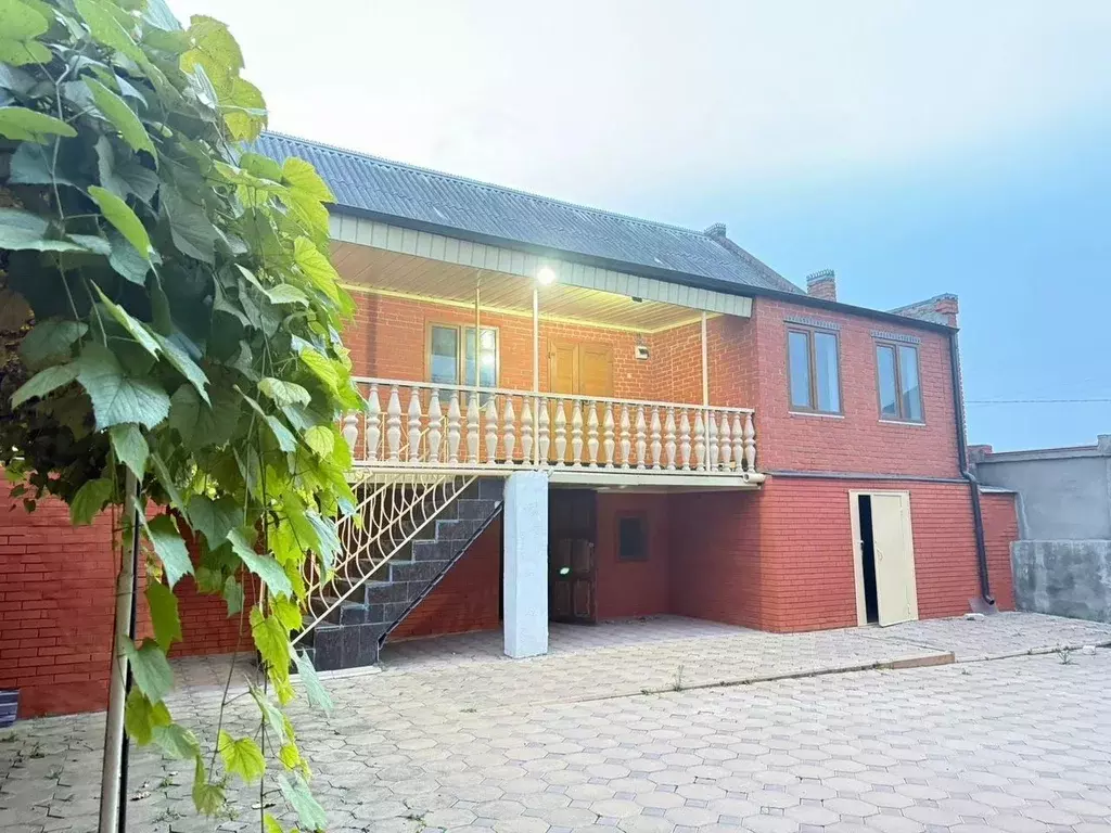 Дом в Ингушетия, Карабулак пер. Курганный, 16 (150 м) - Фото 2