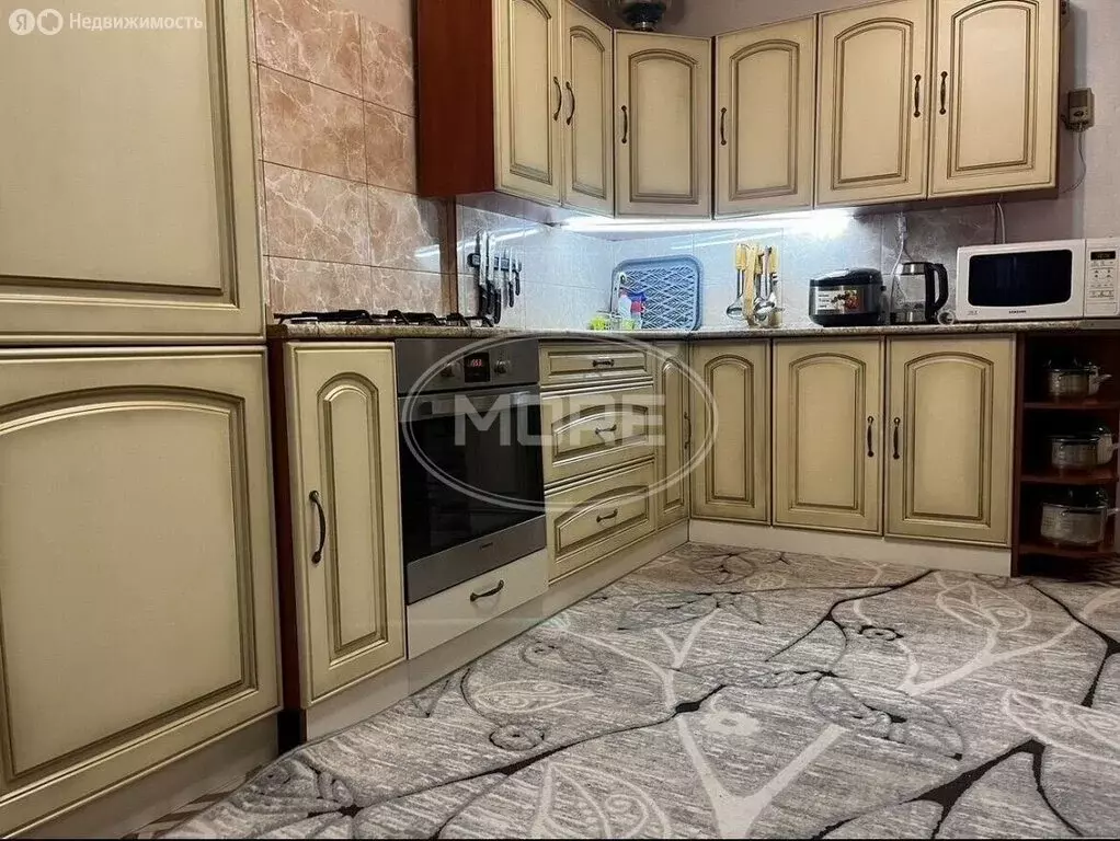 2-комнатная квартира: Калининград, улица Виктора Денисова, 22 (62.1 м) - Фото 1