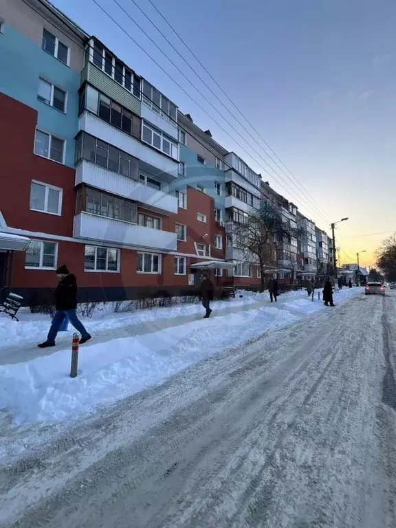 3-к кв. Белгородская область, Старый Оскол Интернациональный мкр, 10 ... - Фото 1