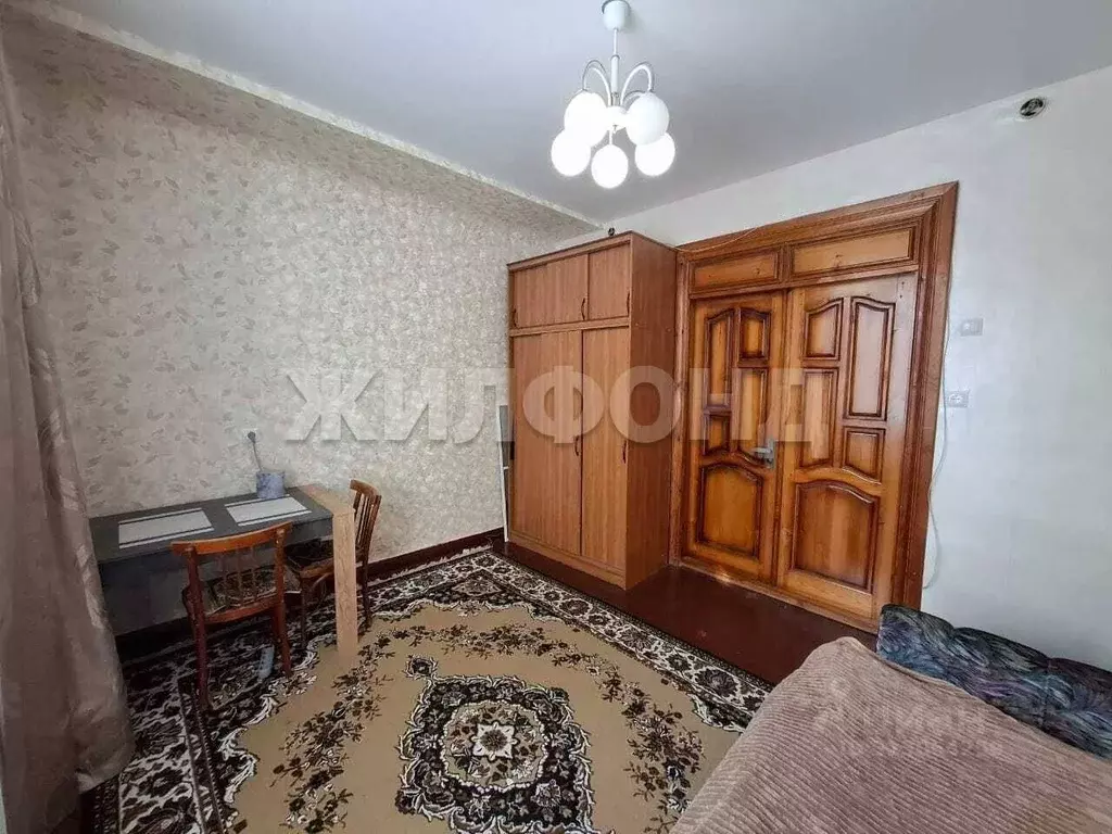 Комната Новосибирская область, Новосибирск ул. Гоголя, 219 (13.4 м) - Фото 0