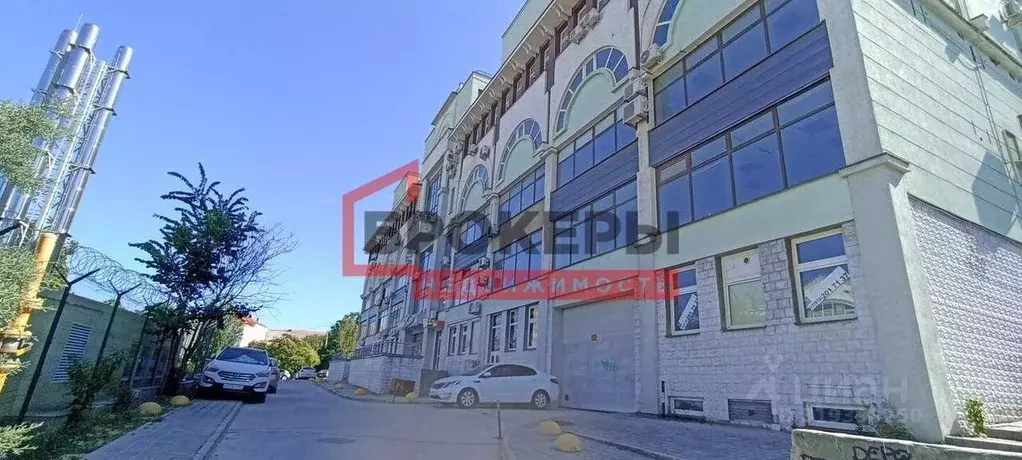 Помещение свободного назначения в Севастополь ул. Очаковцев, 19 (143 ... - Фото 1