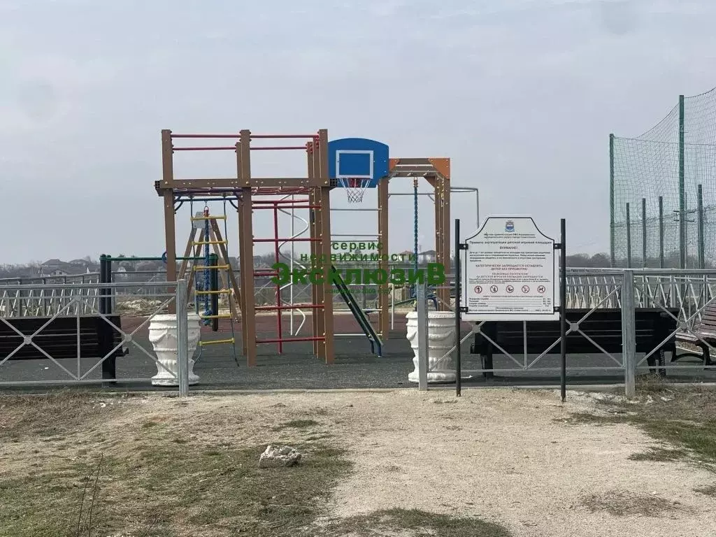 Участок в Севастополь ул. Почетная (4.0 сот.) - Фото 1