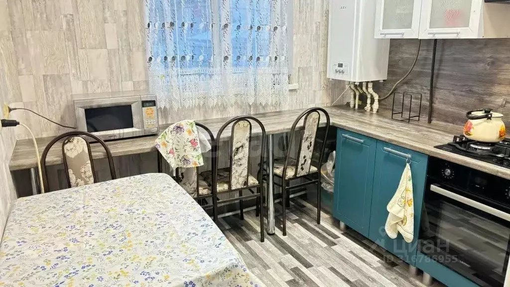 2-к кв. Ростовская область, Новошахтинск ул. 2-я Пятилетка, 6А (42.0 ... - Фото 0