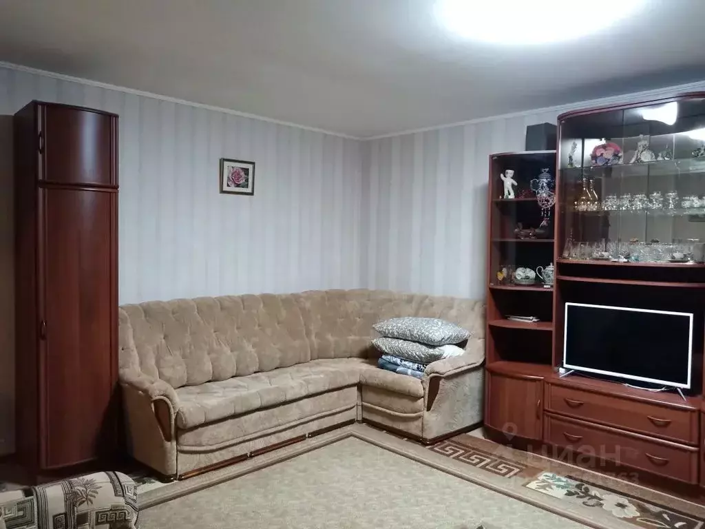 2-к кв. Карелия, Сортавала ул. Вяйнемяйнена, 8 (45.0 м) - Фото 1